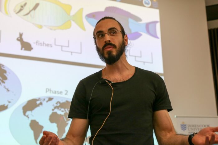 Alexandre Siqueira presenting during the 2019 #MT competition at JCU. 